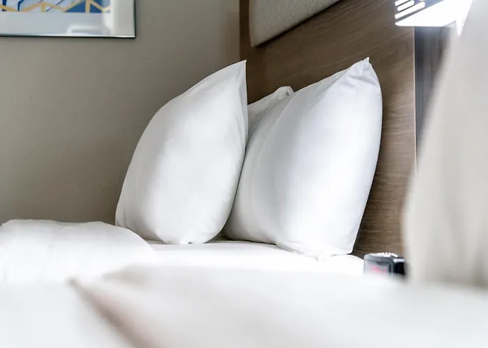 Express & Phoenix - West By Ihg Hotel Mesa
