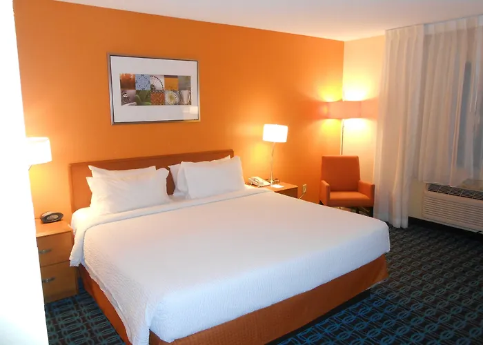 Express & Phoenix - West By Ihg 2*