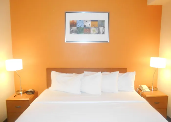 Express & Phoenix - West By Ihg 2*