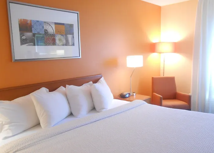 Express & Phoenix - West By Ihg Mesa