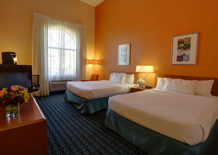 Express & Phoenix - West By Ihg 2*