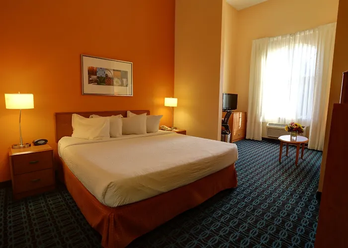 Express & Phoenix - West By Ihg 2* Mesa