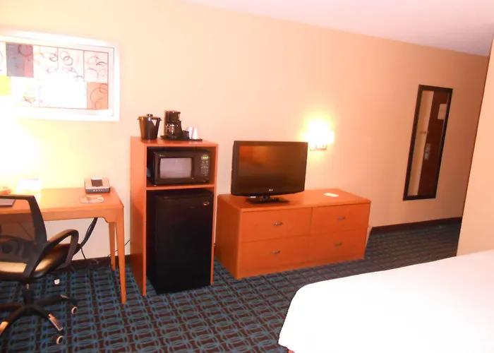 Express & Phoenix - West By Ihg 2*