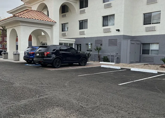 Express & Phoenix - West By Ihg Mesa