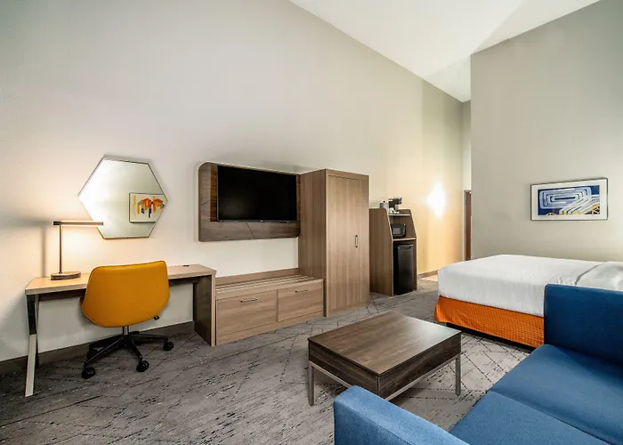 Express & Phoenix - West By Ihg 2* Mesa