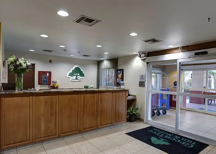 Express & Phoenix - West By Ihg Hotel Mesa