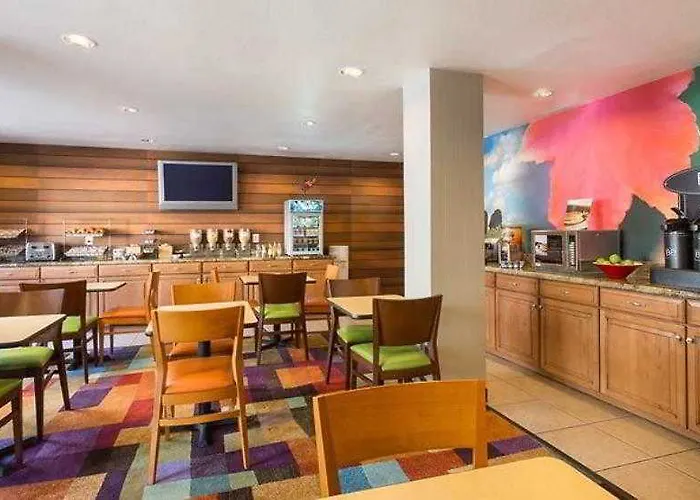 Express & Phoenix - West By Ihg 2* Mesa