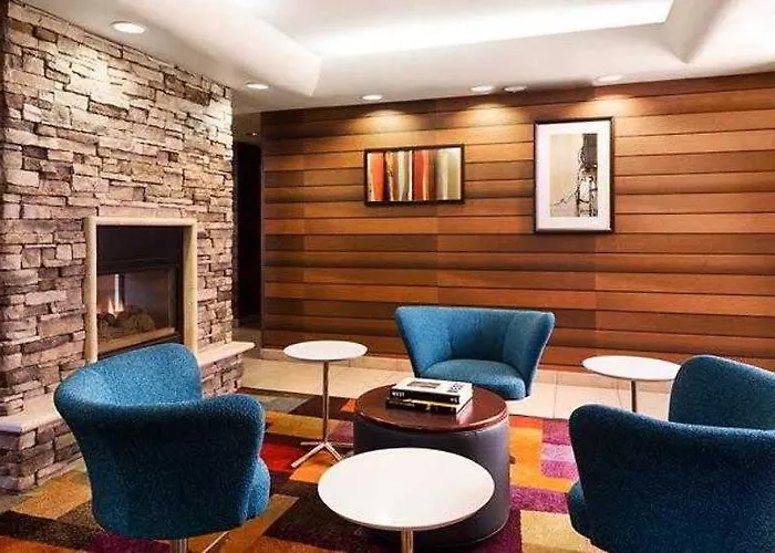 Hotel Express & Phoenix - West By Ihg